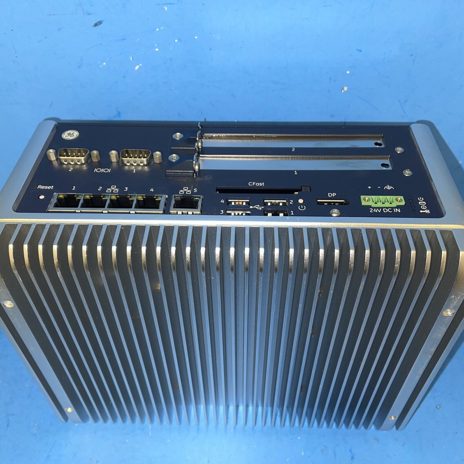 GE?RXE2N0Q0J132A? 輻射超標(biāo)、新機(jī)“擺爛”、市值蒸發(fā)5800億，蘋(píng)果正在“失味”