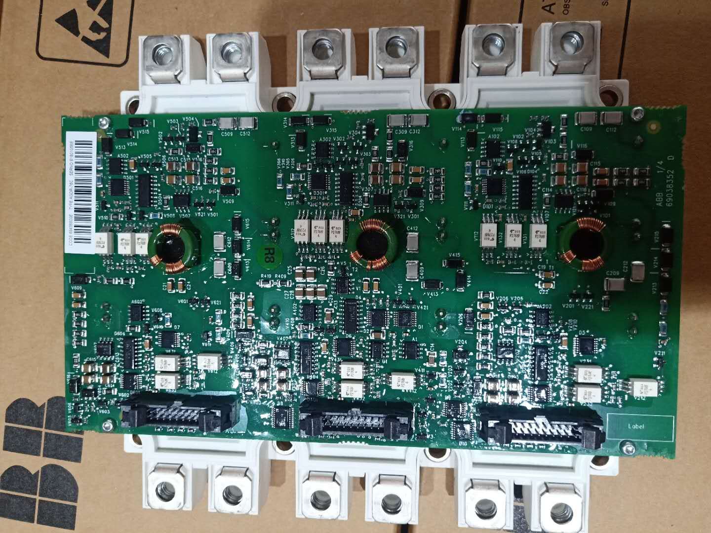 FS450R12KE3/AGDR-71C 晶閘管驅(qū)動 IGBT模塊電子元器件