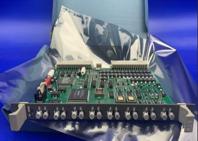 ABB UN0820B-P V1 HIER460385R1 伺服控制器